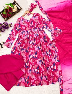 Costume traditionnel indien pour femmes en soie Chinnon KUNJ CREATION, combinaison de couleurs impressionnante, salwar toutes saisons, meilleur prix pour les achats en gros - Product Image 5