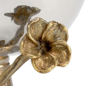 Tazón de Pedestal de Aluminio Hecho a Mano al por Mayor con Rama Floral Dorada, Utilizado como Centro de Mesa Decorativo para Servir Frutas - Product Image 2