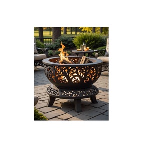 Foyer de jardin en fer avec grand espace de combustion et pieds forgés solides conçus pour le chauffage d'hiver extérieur rustique - Product Image 5