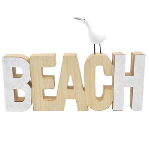 Achetez un objet décoratif tendance de qualité supérieure avec lettrage en bois de plage, 25 cm, blanc naturel, avec couleur et dimensions personnalisables - Product Image 1