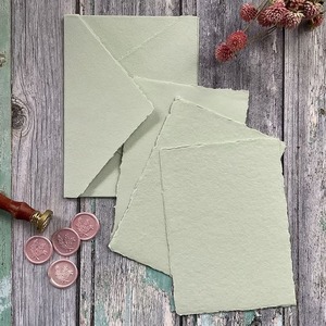 Hojas de algodón reciclado verde claro estilo Hada hechas a mano papel ecológico con atractivo etéreo paquete de 5 - Product Image 2