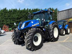 Encuentra un tractor agrícola multifuncional similar al New Holland WORKMASTER 25S, tractor compacto de alto rendimiento. - Product Image 3