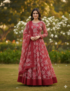 Tissu en coton Mulchanderi artisanal, pur coton Mulchanderi, tissage traditionnel, texture douce et respirante, luxe ethnique. - Product Image 6