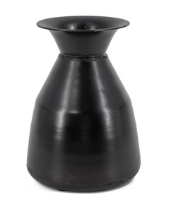 Florero de hierro hecho a mano, diseño único en forma de vieira y costero con estilo bohemio para la decoración del hogar de la boda - Product Image 3