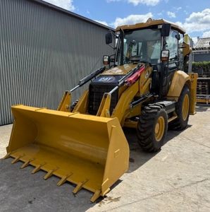 Retroexcavadora Caterpillar 424 2025 - Product Image 1