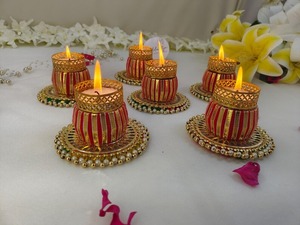 ที่ใส่เทียนทีไลท์ทำมือพร้อมด้วยผ้า Gota, ตกแต่งดิวาลี, ตกแต่งประตูบ้าน, ตกแต่งโต๊ะวางกลางโต๊ะ, โปรดปราน - Product Image 3