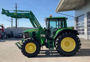 Tracteur John Deere 2025 d'occasion, 120 CV, 4 roues motrices, tracteur agricole 4x4, moteur diesel |   Tracteur John Deere 6215R MFWD d'occasion de 2017 - Product Image 4