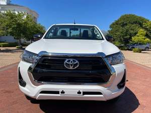 2022 para Toyota Hilux 2,4 GD6 Raider Single Cab Pickup 6 velocidades Manual Diesel combustible tela asientos oscuro Interior dirección derecha-usado - Product Image 5