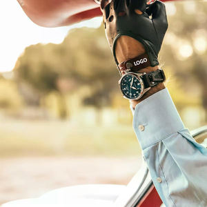 Nouveauté Gants de conduite en peau d'agneau Slim Fit pour hommes Logo personnalisé Prix raisonnables Conception personnalisée pour le cuir de moto - Product Image 4