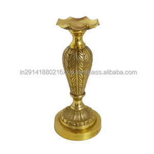 Bougeoir en métal antique et élégant Décorations artisanales pour la maison Célébrations de Noël de Pâques Lanternes de chandelier - Product Image 2