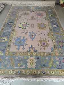 Tapis Oushak turc authentique noué à la main rose vert avec motif abstrait tapis oriental traditionnel fait à la main pour le salon - Product Image 4