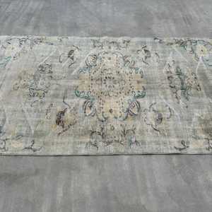 พรมวินเทจลายสัตว์สีเทา ขนาด 4x4.3 ฟุต สไตล์ตุรกี - Product Image 3