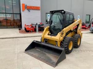 Chargeuse sur pneus CAT 236D3 d'occasion en parfait état, modèle 2022, capacité nominale de 45 tonnes, pompe hydraulique Kawasaki - Product Image 5