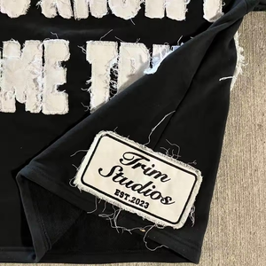 Camisetas bordadas desgastadas, camiseta recortada de algodón 100%, camisetas de trabajo con parche desgastado de gran tamaño de alta calidad - Product Image 3