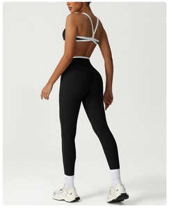 Ensemble de yoga et fitness pour femmes, vente en gros OEM, deux pièces respirantes en Spandex/Nylon, idéal pour le yoga, la gym et l'exercice - Product Image 2