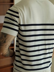 Camiseta de punto personalizable para hombre, ajuste informal, elegante, cómoda, 100% poliéster, manga corta, peso ligero para uso diario - Product Image 3