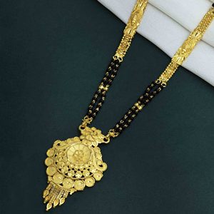Venta al por mayor de colgantes largos chapados en oro de 24 quilates Mangalsutra, Mangalsutra largo de boda india, Mangalsutra de uso diario con acabado dorado. - Product Image 4