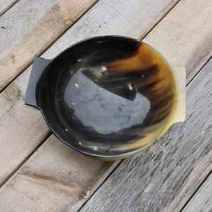 Saladier en corne naturelle de haute qualité pour décoration de table bols en corne par artisanat en croissant - Product Image 1