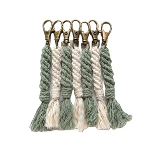 Llavero de Macramé Moderno - Product Image 1