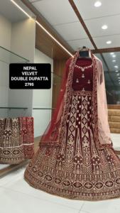 Mejor precio indio pakistaní terciopelo Lehenga Choli bordado trabajo recepción fiesta desgaste para proveedor hecho a mano diseñadores indios - Product Image 5