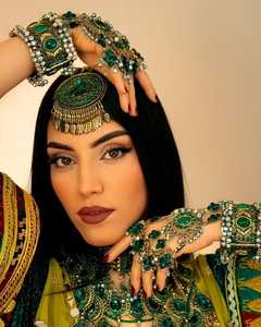 2024 nouvelle tendance haute qualité ensembles de bijoux faits à la main personnalisé multicolore afghan bijoux boucles d'oreilles collier et casque Tikka ensembles - Product Image 3