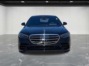 Sedán Ejecutivo Premium Usado 2025 Edición S580 AWD - Product Image 2