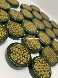 หินหยกเขียวแกะสลักสไตล์ฮวงจุ้ย คริสตัลพกพา คุณภาพพรีเมียม ของสะสม - Product Image 2