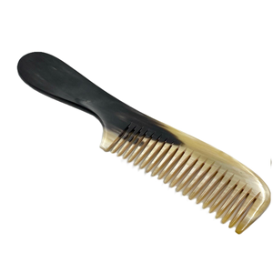 Peine de Cuerno de Buey Pulido con Acabado Natural Suave, Diseño Personalizable para un Brillo Natural y Saludable del Cabello, Producto Personalizado - Product Image 1