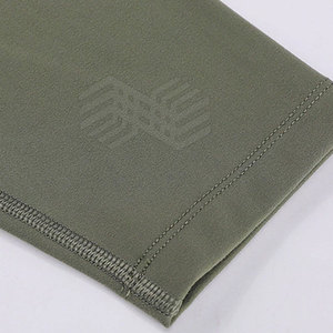 ¡Servicio OEM a la venta! Leggings deportivos de cintura media para mujer con diseño de logotipo personalizado Precio razonable - Product Image 5