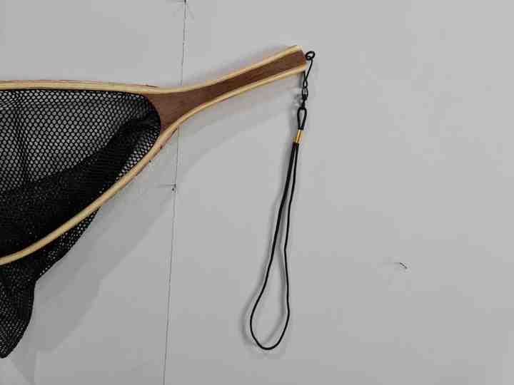 High Quality Customize Wooden Fly Fishing Trout Net with Mesh Net and Long Elastic Hanging Hook