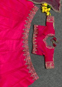 Lehenga choli ผ้าไหมซาตินแบบดั้งเดิมของผู้หญิงอินเดียชุดพื้นเมืองพื้นเมืองสำเร็จรูปสำหรับฤดูหนาวแรงบันดาลใจจากปากีสถาน - Product Image 4