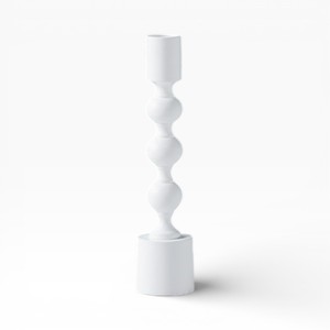 Juego de Tres Portavelas Altos de Metal Blanco con Diseño Minimalista y Delgado para Sala de Estar Moderna o Eventos - Product Image 5