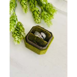Anillo Ajustable con Plumas Hecho en el Suroeste, en Plata de Ley, Estilo Vintage y Hip-Hop, Incrustaciones en Forma de Cruz, Regalo Perfecto para Él y Ella - Product Image 3