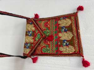 Pochette en PVC brodée patchwork bohème faite à la main, sac cosmétique ethnique indien, étui à bijoux vintage style Kantha, sac cadeau - Product Image 4