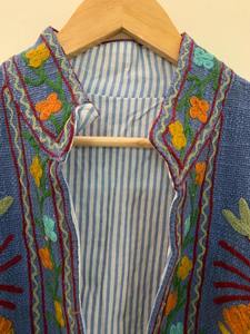 TNT Veste en coton brodé Suzani Veste courte brodée en velours Vêtements pour femmes Manteau disponible au meilleur prix - Product Image 2