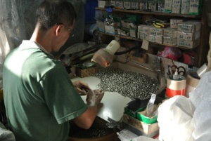 Boutons pression ronds en métal personnalisés de haute qualité tige en acier plaqué avec décoration de logo pour vêtements en jean lavables - Product Image 5