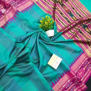 Hermoso Sari de seda pura Tussar con borde Ikkat - Product Image 1