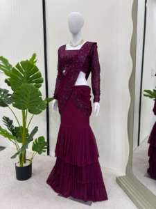 Prêt-à-porter de créateur pour soirée d'hiver Lehenga Choli avec fil en fausse fourrure et séquence de travail extensible pour les occasions spéciales - Product Image 5