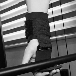 Haute qualité personnalisé néoprène Power Gear confortable poignet Wraps Palm Guard pour l'haltérophilie formation Gym crochet poignées sangles - Product Image 5