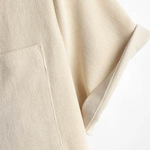 Venta al por mayor de 2 piezas de algodón para hombre conjuntos de verano Casual Streetwear conjuntos cortos para los hombres con su propio logotipo - Product Image 4