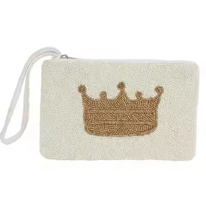 Fabriqué avec soin et tradition ce porte-monnaie ethnique par MD Handicrafts présente des fils délicats par MD HANDICRAFTS - Product Image 1