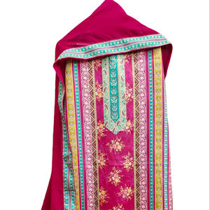 Costumes ethniques en soie pakistanaise Georgette en mousseline de soie avec impressions numériques complexes pour des occasions spéciales - Product Image 1