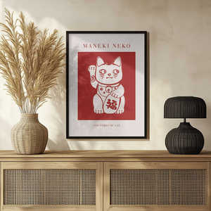 Diseño Minimalista de Gato Maneki-Neko Rojo en Papel, Estilo de Naturaleza Muerta - Product Image 2
