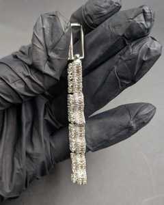 Pendentif charme en moissanite de luxe, argent sterling 925 plaqué rhodium, serti de griffes, pour un usage quotidien, unisexe - Product Image 2