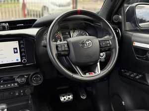 Toyota Hilux GR Sport 2021 Usada, Volante a la Derecha - Product Image 6