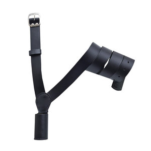 Porta Banderas de Cuero Resistente con Estilo Elegante y Agarre Firme, Perfecto para Manejo Profesional de Banderas y Uso en Eventos - Product Image 1
