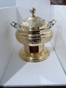 Plato de frotamiento de metal para mesa de boda con forma personalizada, diseño elegante para juegos de vajilla de alta demanda - Product Image 3