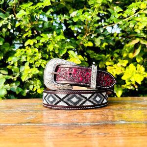 Ceinture classique en cuir véritable artisanal de couleur marron avec des motifs floraux, des diamants et des perles, avec boucle Nag, longueur personnalisée, nouveau style - Product Image 1