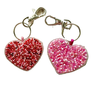 LLavero de lujo con cuentas de fresa hecho a mano, diseño de bordado a mano, llavero de vacaciones, llavero de coche, uso de glowin fashion - Product Image 5