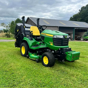 Compre tractor cortacésped John Deeree usado en buenas condiciones en venta Tractor cortacésped John Deeree bastante usado - Product Image 1